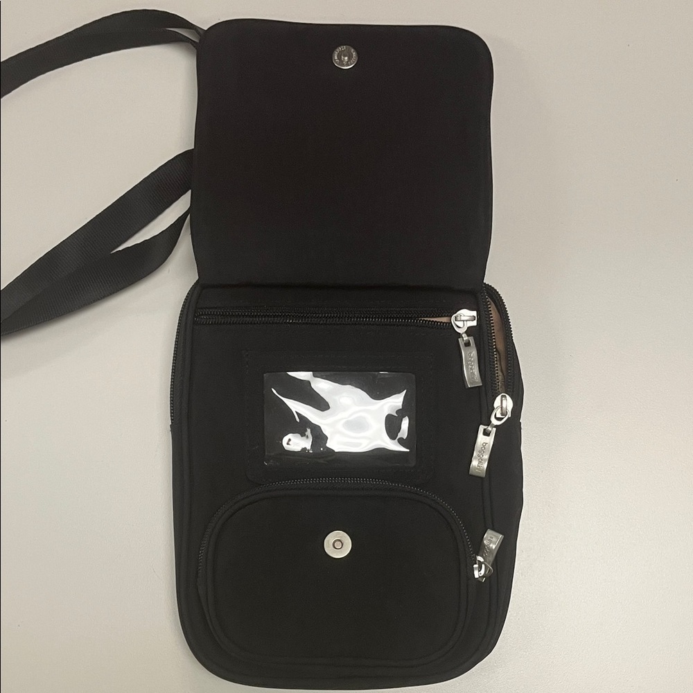 Baggallini Black Messenger Bag unisex item - Picture 3 of 13